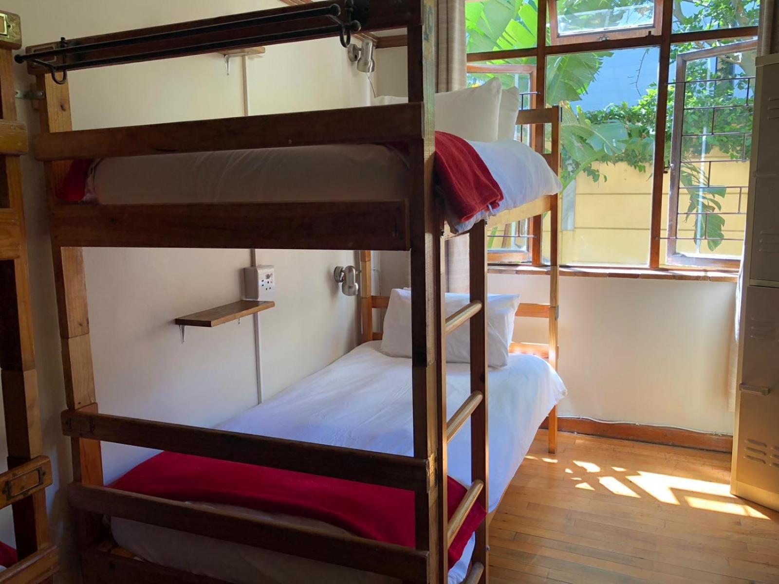Bed 8-Bed Dormitory Room