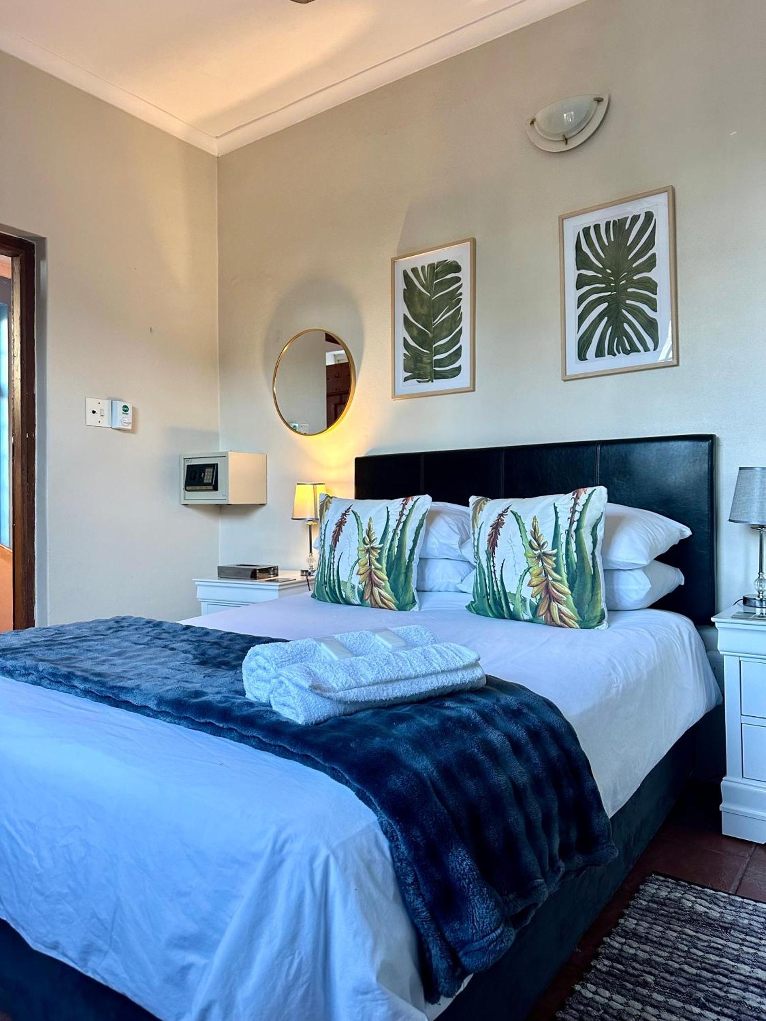 Double Room Bathroom