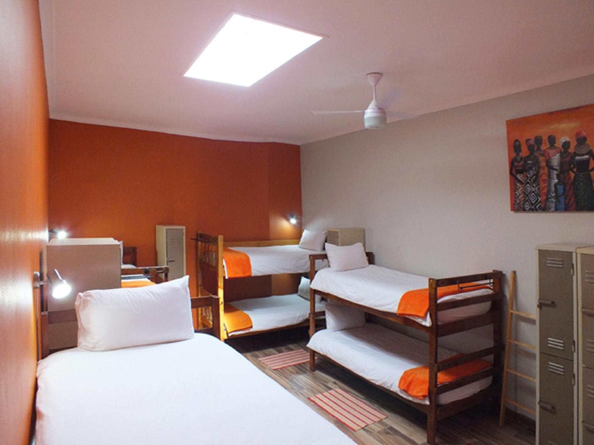 Bed 8-Bed Dormitory Room